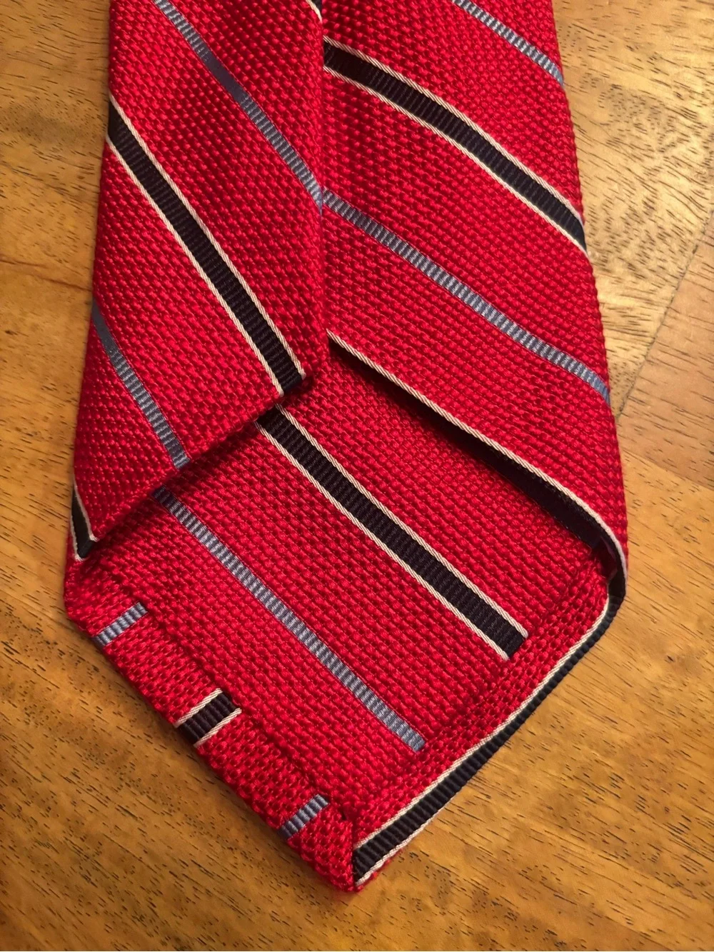 Brooks brothers Men's Red Striped Silk Tie - Classic Formal Accessory